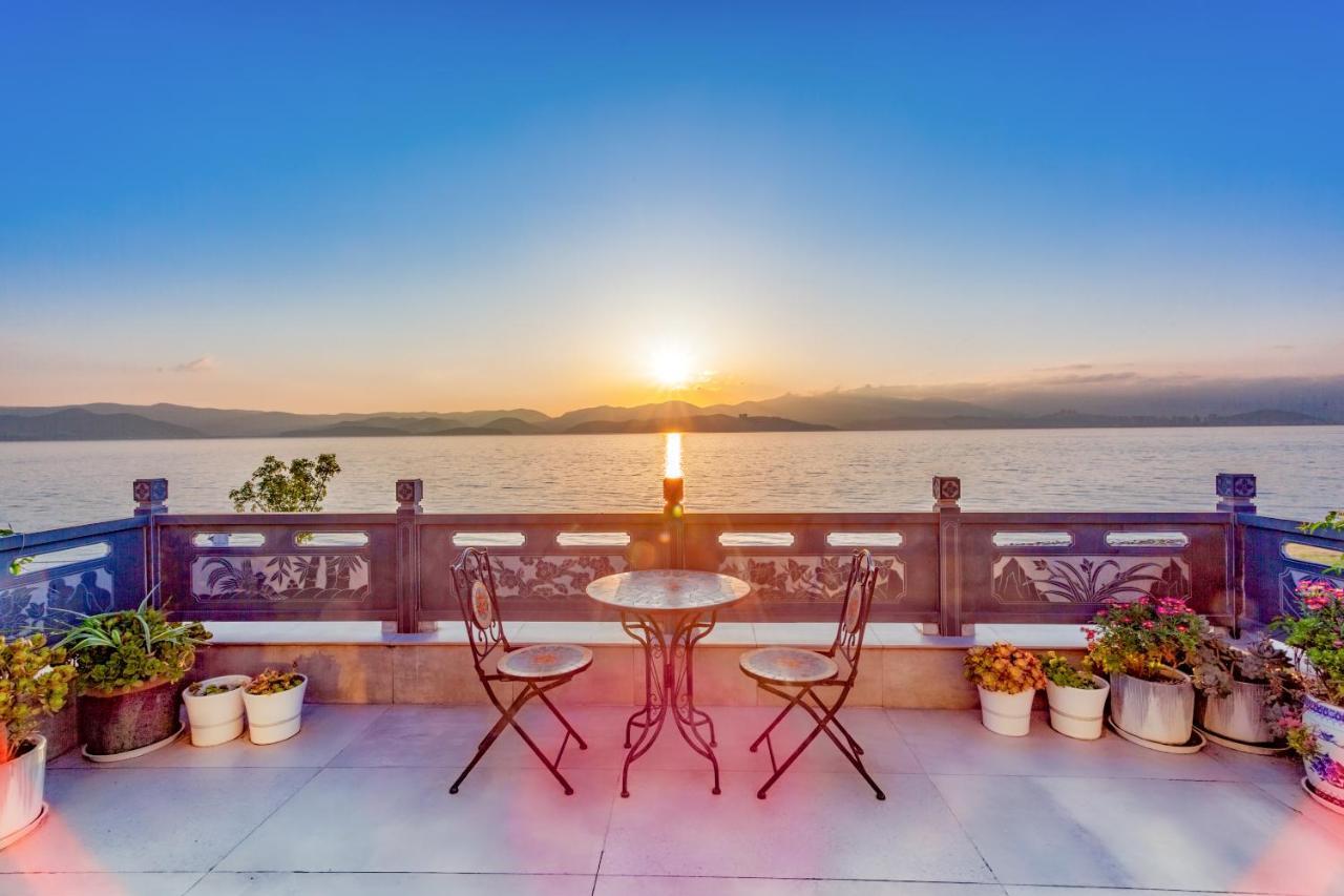 Blue Sea Hotel Đại Lý Ngoại thất bức ảnh
